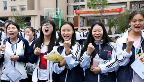 教育部下发通知，学区房白买了？培训机构哭晕在厕所