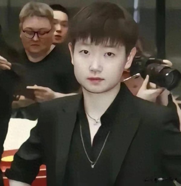 果然, 面相是骗不了人的! 孙颖莎这张图片全网刷爆炸